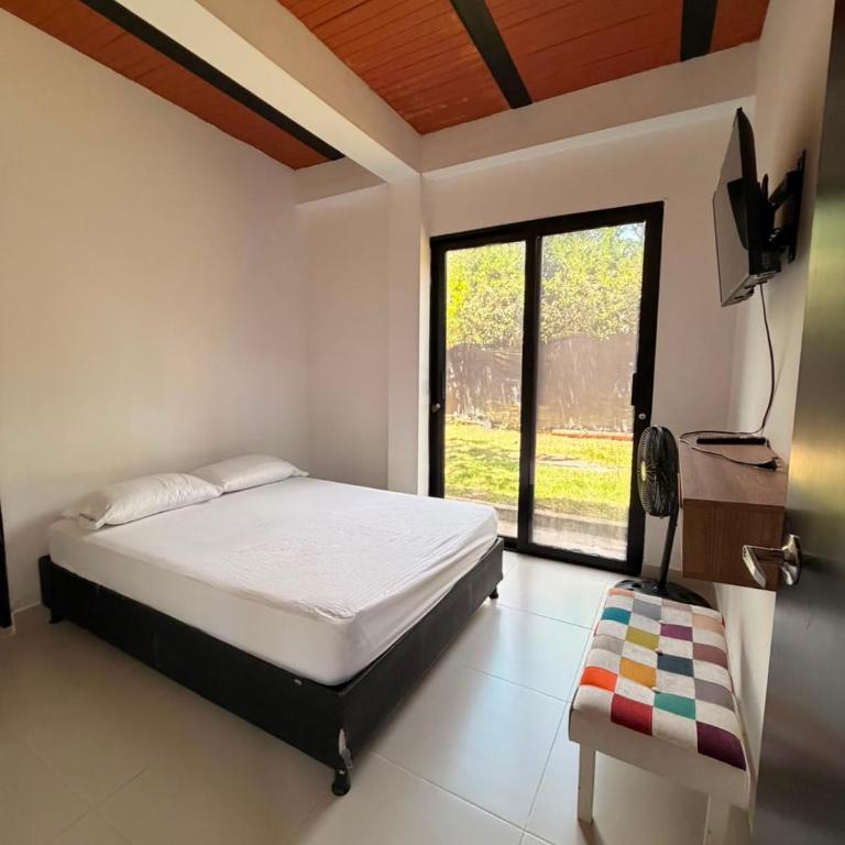 EL MILAGRO FINCA VACACIONAL - Three-Bedroom Villa - 14