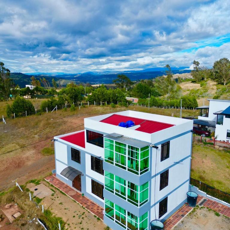 Hermoso Apartamento en Medio de las Montañas - Apartamento de 3 dormitorios - 1