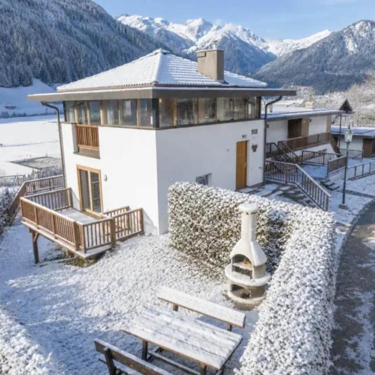 Spacious Stay with Mountain View - Maison de Vacances 3 Chambres - 33
