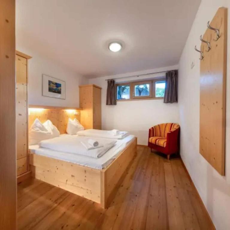 Spacious Stay with Mountain View - Maison de Vacances 3 Chambres - 4