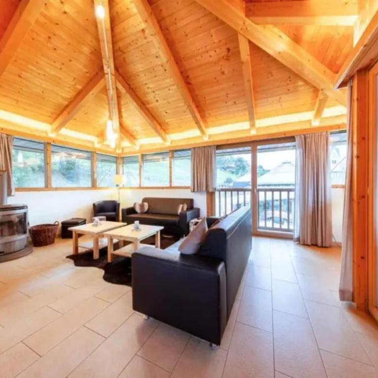 Spacious Stay with Mountain View - Maison de Vacances 3 Chambres - 11