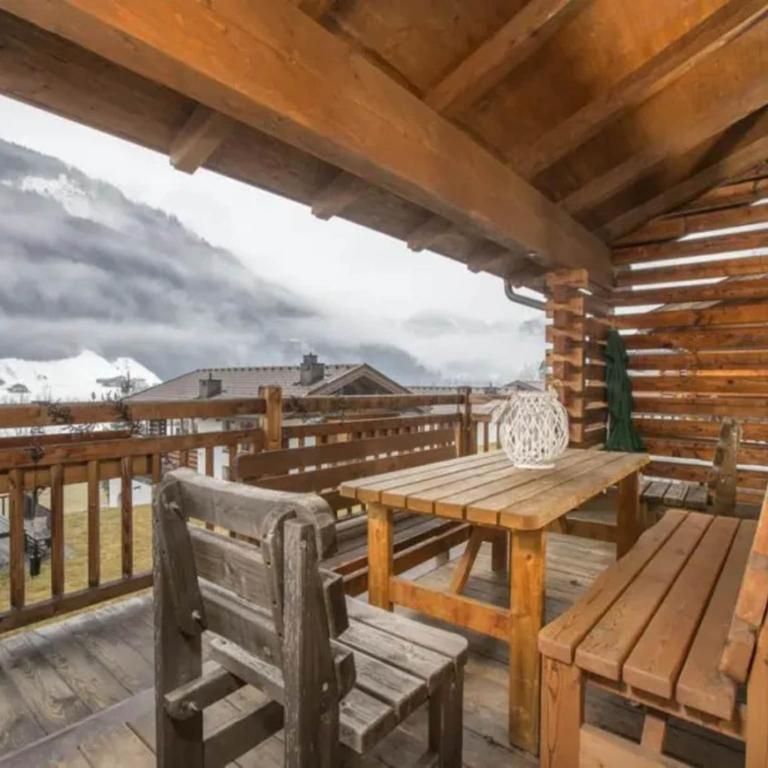 Austrian Mountain Chalet Retreat - Ferienhaus mit 4 Zimmern - 5