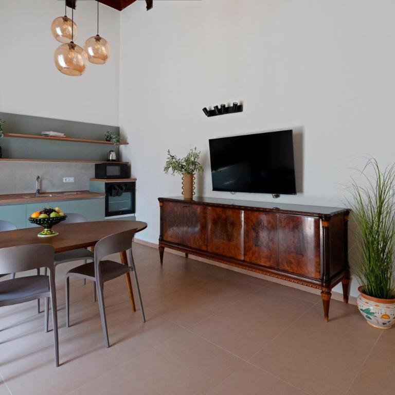 Myth Apartments - Two-Bedroom Apartment with Terrace and Sea View - 4