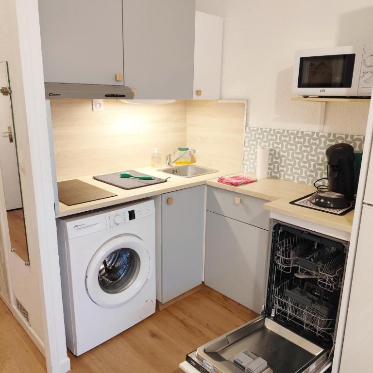 Studio cabine Plage à pied Parking Clim - Studio Familial - 9