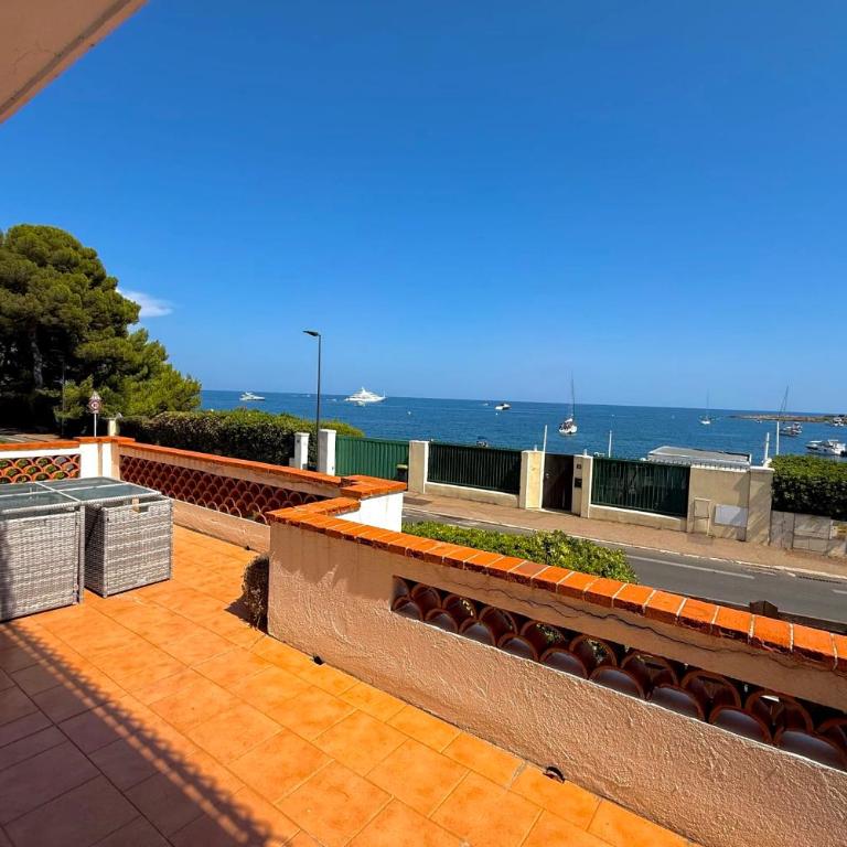 Cap d'Antibes vue plage de la GAROUPE - 8 couchages - Jardin et terrasse - Villa - 1