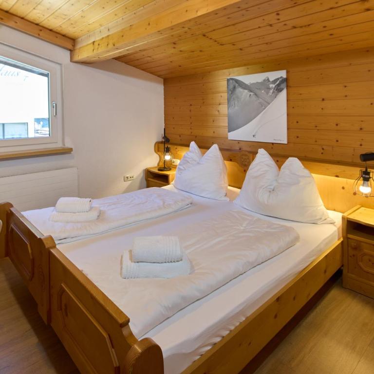 Chalet H Montafon - Apartment mit 2 Schlafzimmern und Bergblick - 6