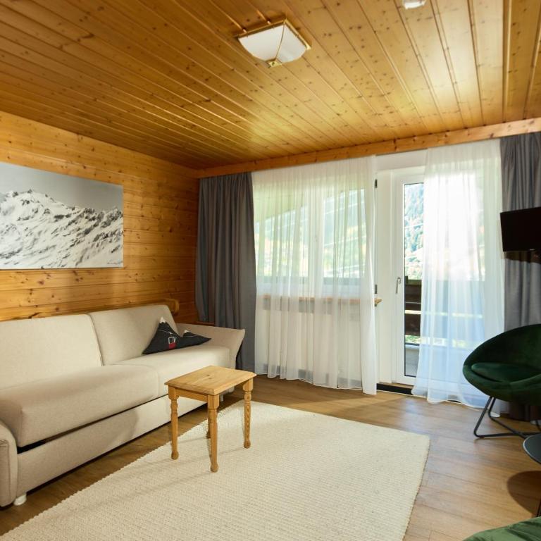 Chalet H Montafon - Apartment mit 2 Schlafzimmern und Bergblick - 10