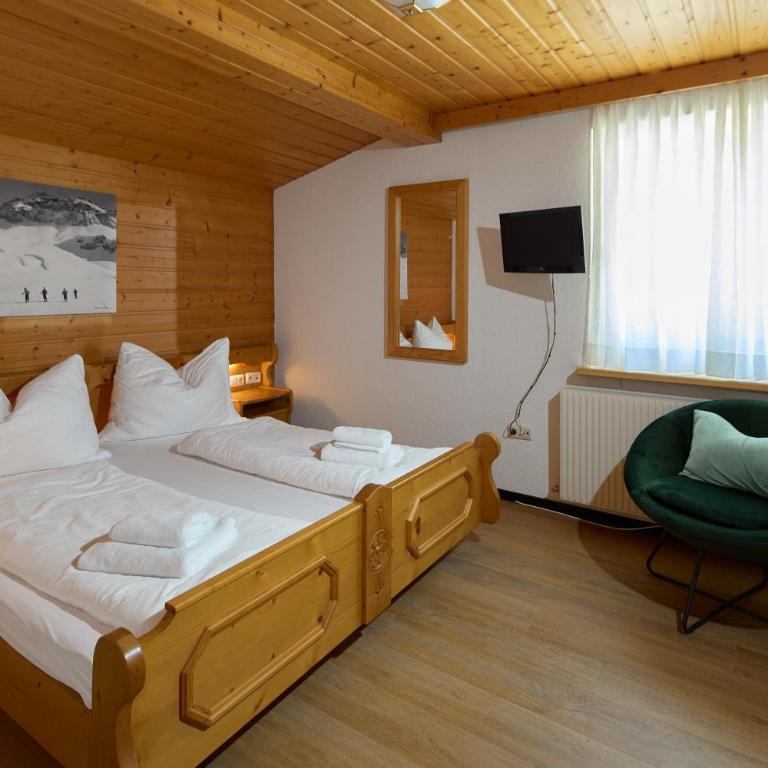 Chalet H Montafon - Apartment mit 2 Schlafzimmern und Bergblick - 13