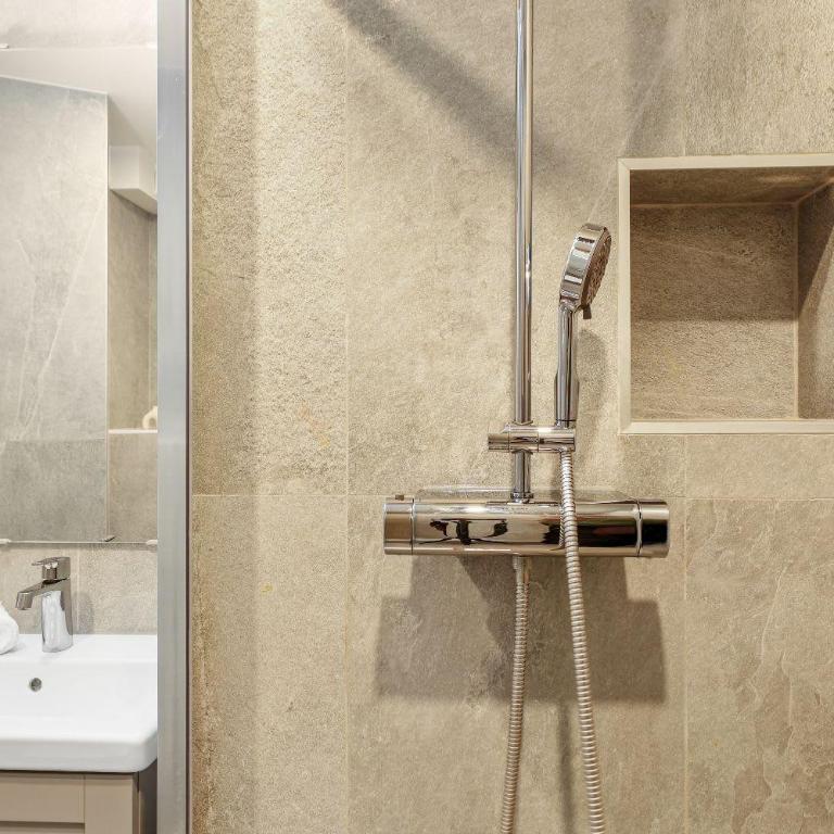 BnBNova - 1BR - Champs-Élysées & Arc de Triomphe - Appartement - 16