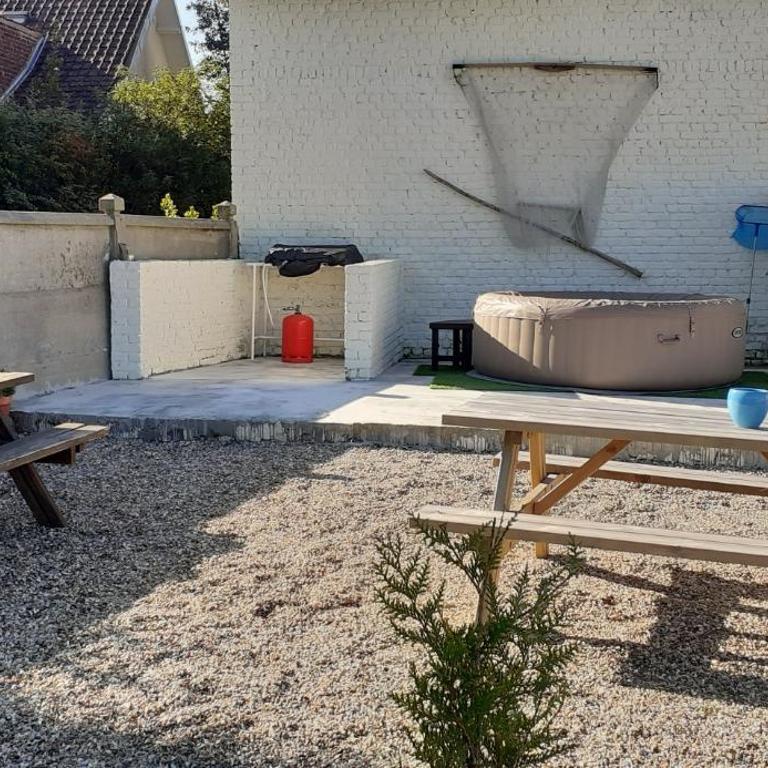 Gîte for 11 people with spa and pétanque court - Maison 4 Chambres - 7