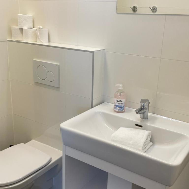 Nassfeld Mountain Apartments - Apartment mit 3 Schlafzimmern, Balkon und Bergblick - 12