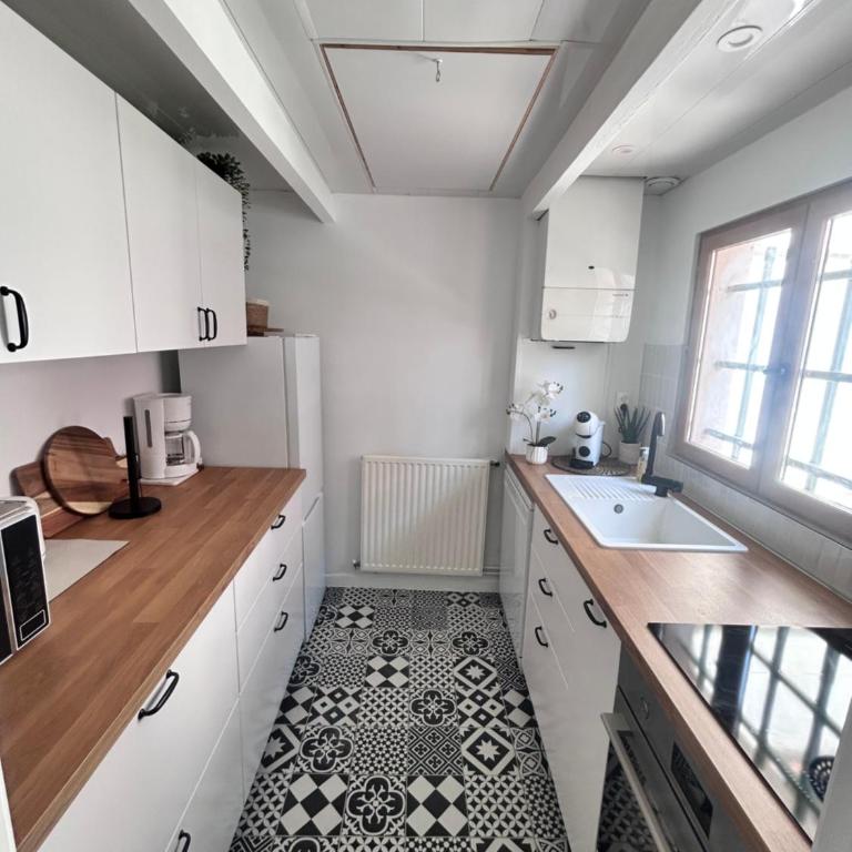 L oustalet - Two-Bedroom House - 6
