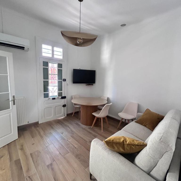 L oustalet - Two-Bedroom House - 8