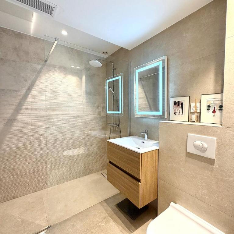 3 Suites, Cannes Croisette next Palais Festivals & Beach - Appartement - 4
