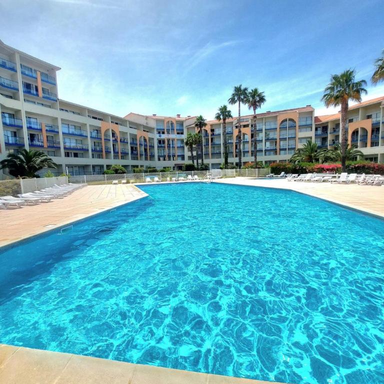 Studio avec clim, plage à 300m, piscine et parking - Estudio con vistas a las montañas - 1