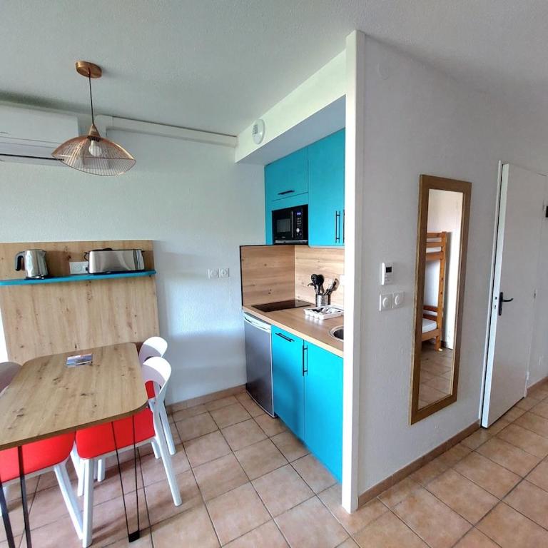 Studio avec clim, plage à 300m, piscine et parking - Estudio con vistas a las montañas - 7