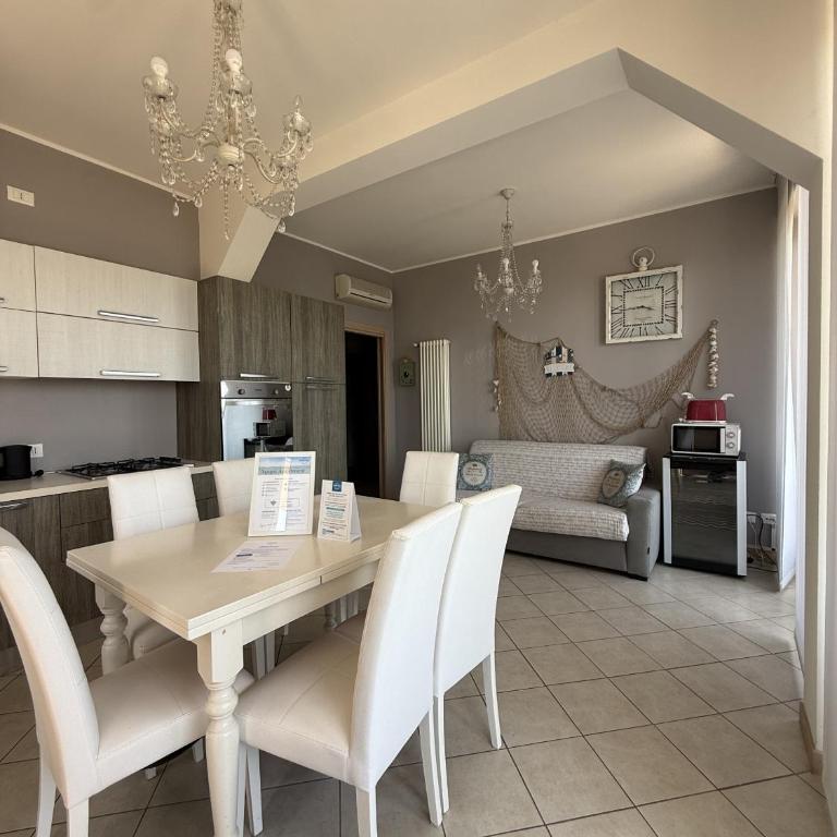 Agape Apartment by Bookinggardalake - Appartamento con Vista Lago - 3
