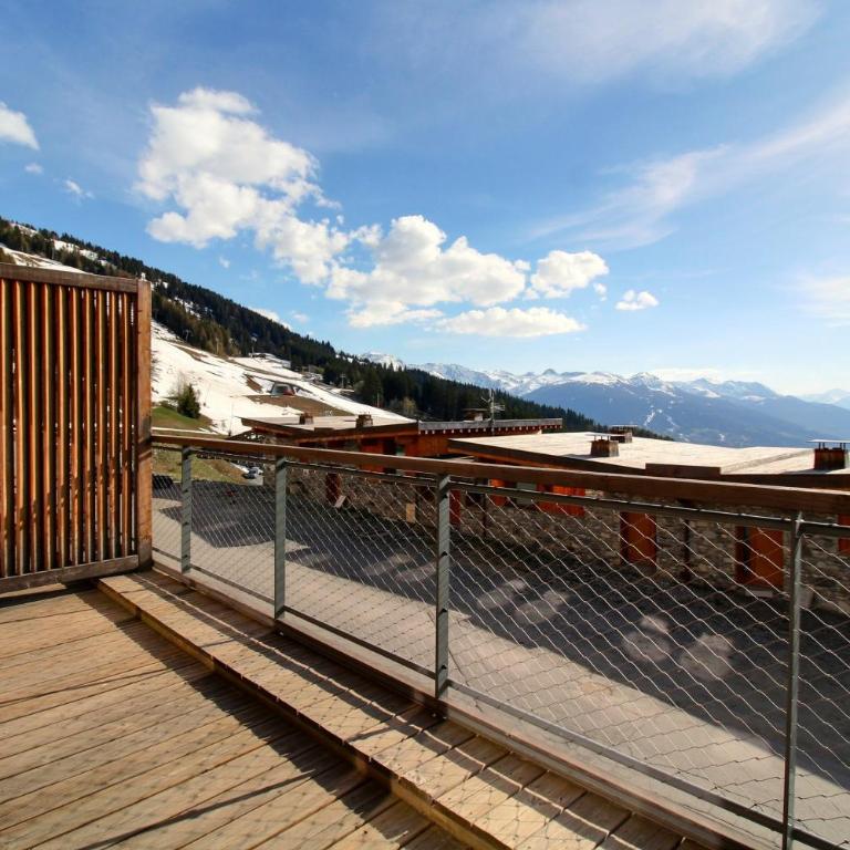 ARC 1600, Résidence Premium LE RIDGE, Appartement 10 personnes Vue Montagne - Ski aux pieds - Sauna, Hammam, Piscine intérieure chauffée, Salle de sport & fitness - Four-Bedroom Apartment with Balcony - 14