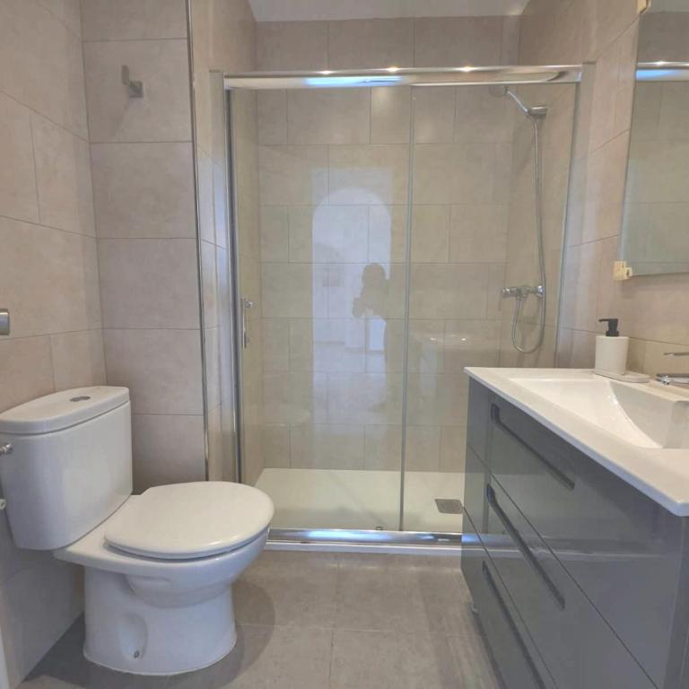 BUENAVISTA - 2-Bedroom for 4 with Sea-View Terrace and AC - Free Street Parking - Apartamento - 22