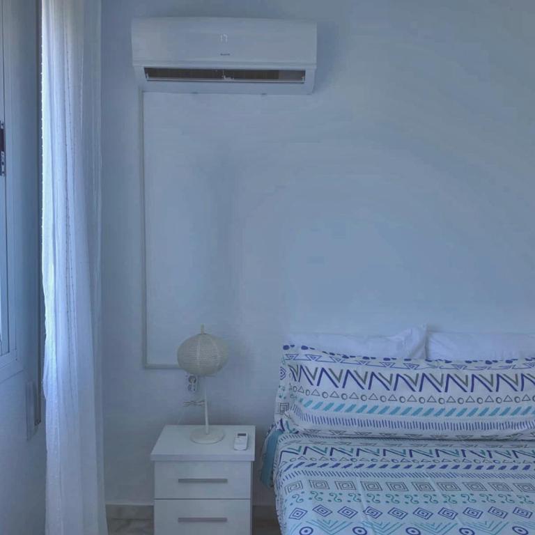 BUENAVISTA - 2-Bedroom for 4 with Sea-View Terrace and AC - Free Street Parking - Apartamento - 13