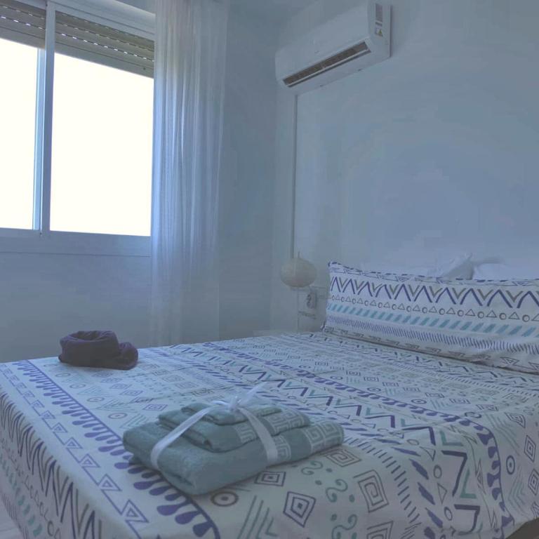BUENAVISTA - 2-Bedroom for 4 with Sea-View Terrace and AC - Free Street Parking - Apartamento - 12
