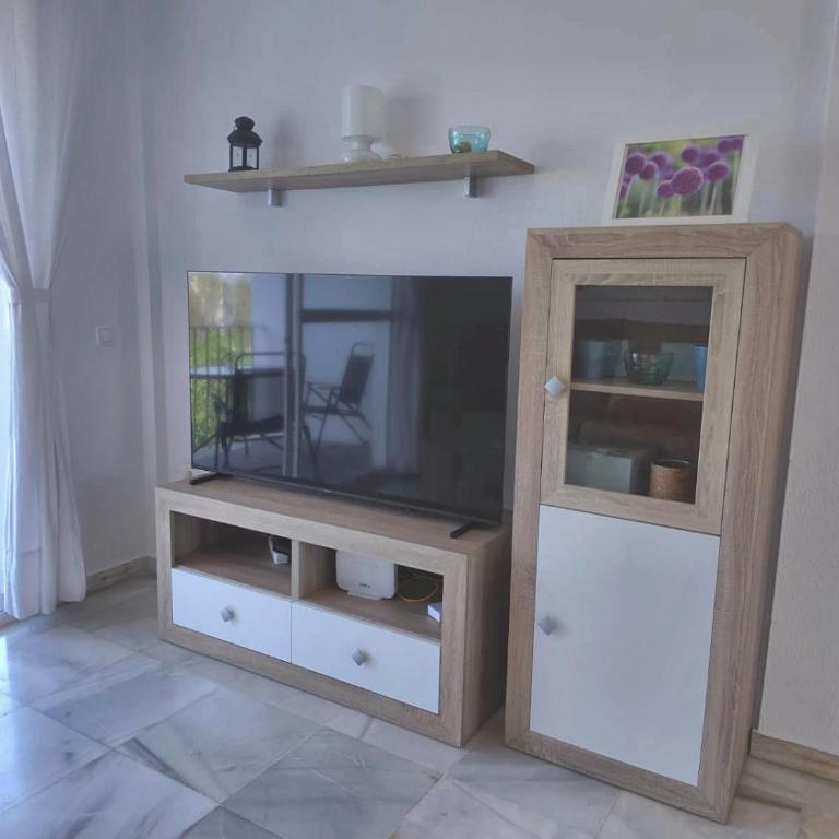 BUENAVISTA - 2-Bedroom for 4 with Sea-View Terrace and AC - Free Street Parking - Apartamento - 16