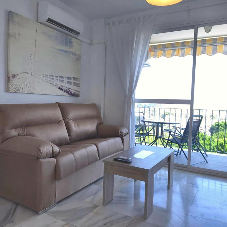 BUENAVISTA - 2-Bedroom for 4 with Sea-View Terrace and AC - Free Street Parking - Apartamento - 26