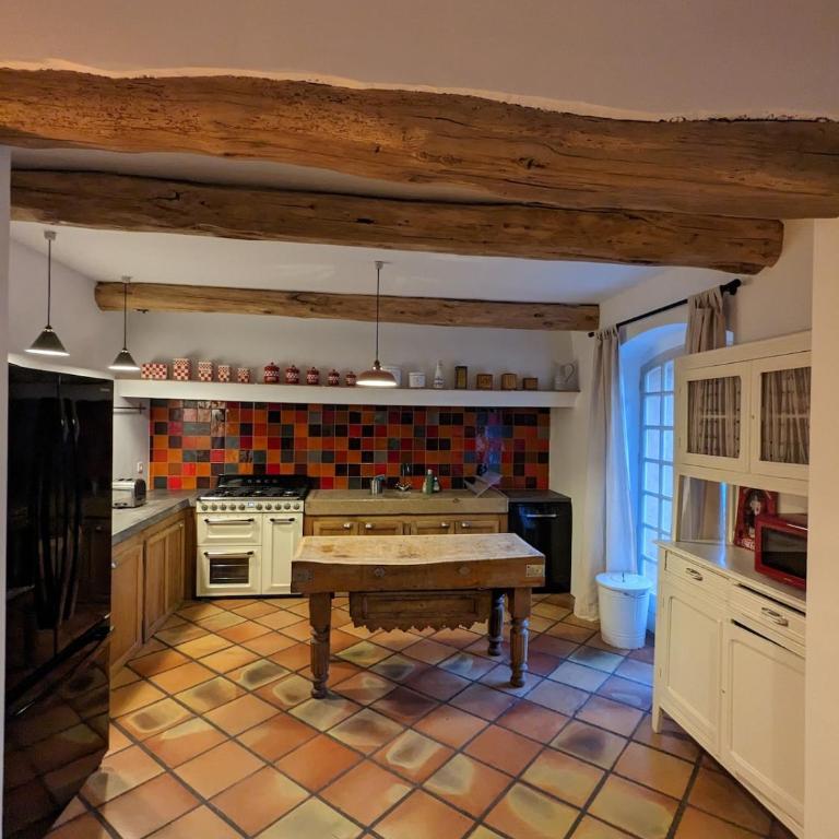 Maison de caractère en provence avec piscine et Tennis - Villa - 7