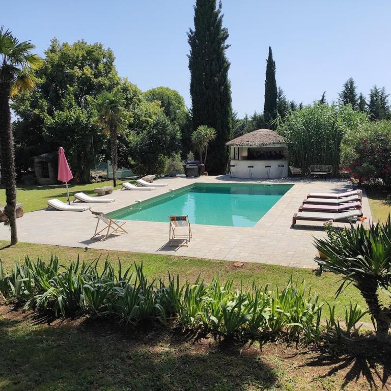 Maison de caractère en provence avec piscine et Tennis - Villa - 1