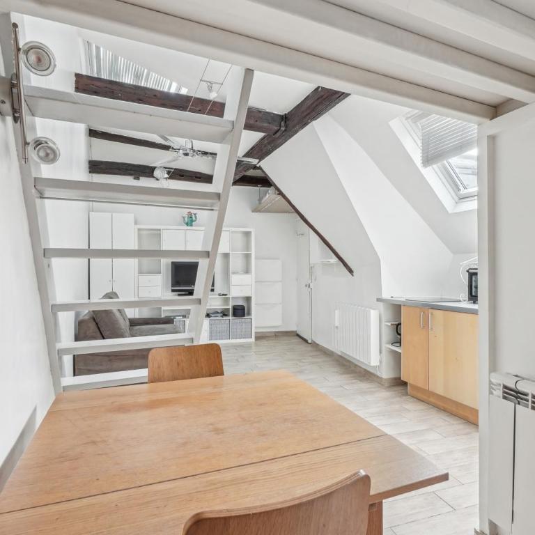 ID 348 - Châtelet, bd de Sebastopol - Studio Familial - 2