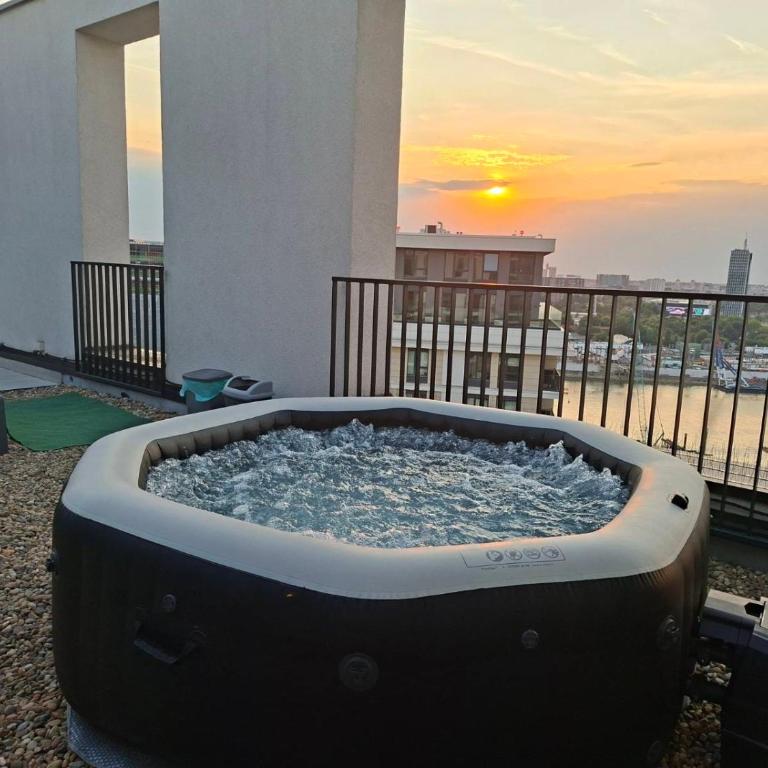 Belgrade Waterfront PENTHOUSE with Private Jacuzzi - Apartman sa 3 Spavaće Sobe - 17