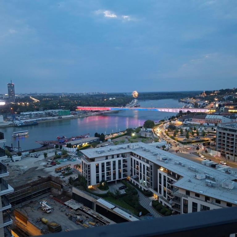 Belgrade Waterfront PENTHOUSE with Private Jacuzzi - Apartman sa 3 Spavaće Sobe - 25