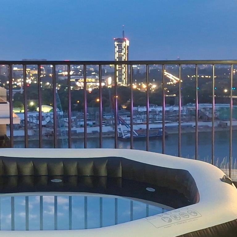 Belgrade Waterfront PENTHOUSE with Private Jacuzzi - Apartman sa 3 Spavaće Sobe - 26