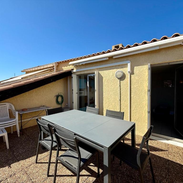 Studio Vue Mer et Montagne - Grande Terrasse - Studio - Vue sur Mer - 8