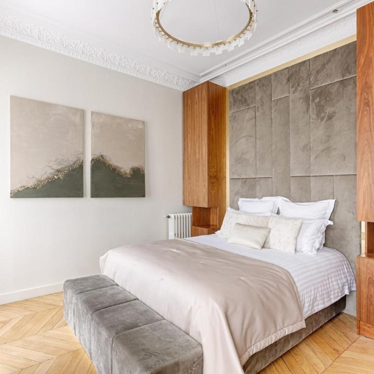 Stunning Parisian Apartment on Champs-Élysées - Appartement 3 Chambres - 17