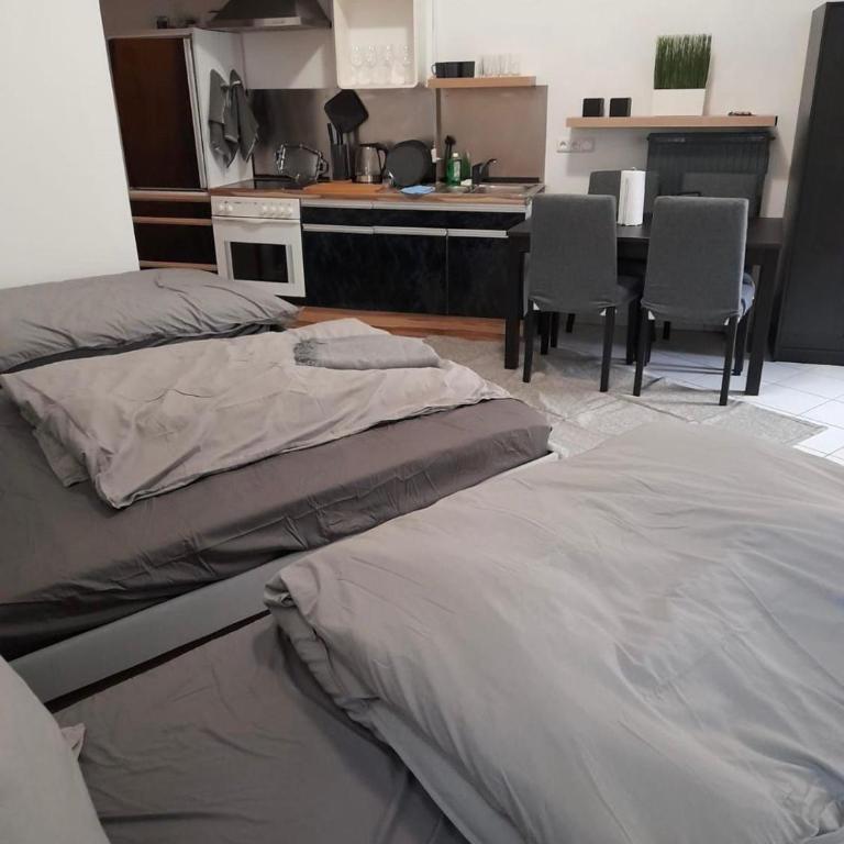 Berg 23 Apartments in Augsburg WIFI, Parking - Apartment - 1