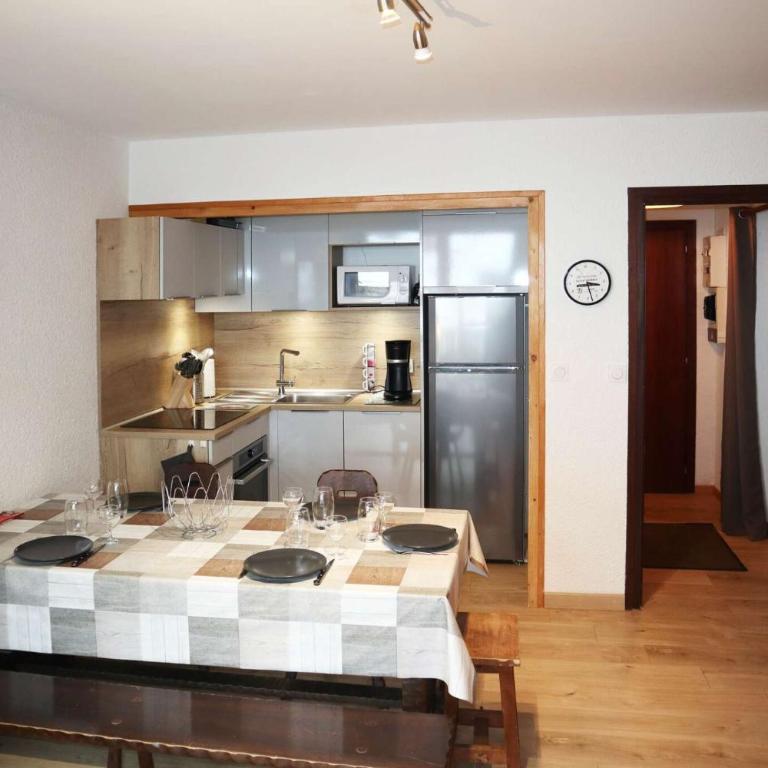 Résidence Les Cembros - D104 LES CEMBROS 1650 MAE-4844 - Appartement - 4
