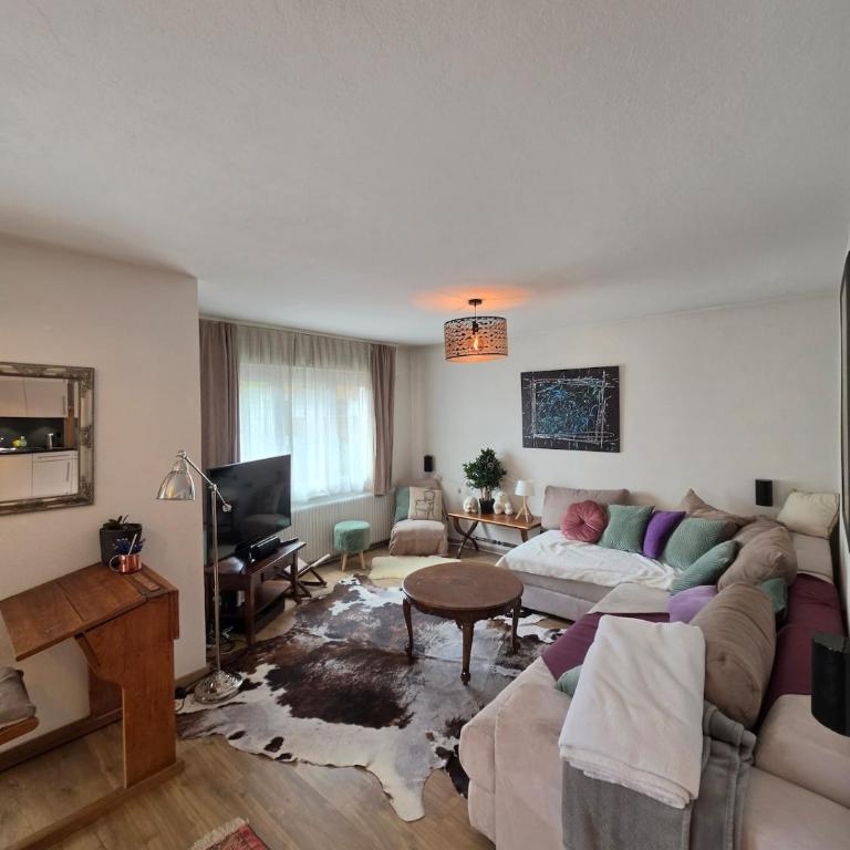 Appartement au centre, proche du départ de ski - Two-Bedroom Apartment - 1