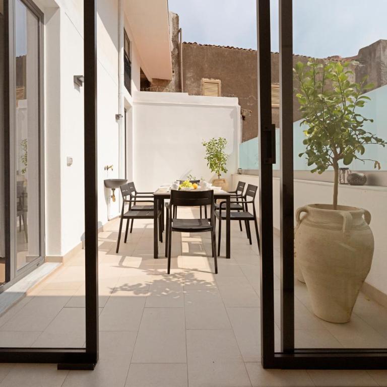 Myth Apartments - Two-Bedroom Apartment with Terrace and Sea View - 16