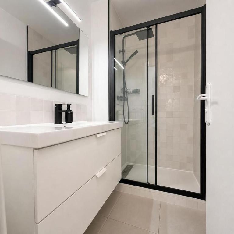 Belleville 1 Bedroom Apartment Near Père Lachaise - Appartement 1 Chambre - 24
