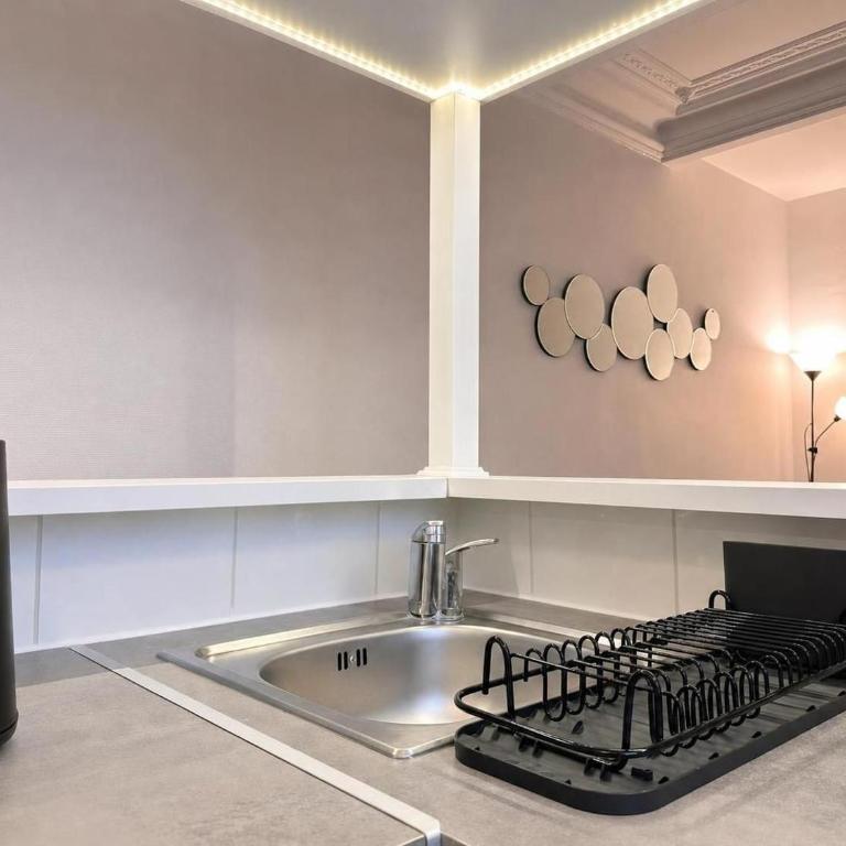 Paris 4 1BR Apartment Near Notre-Dame with Netflix - Appartement 1 Chambre - 14