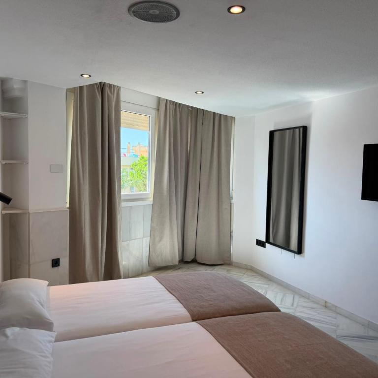 Apartamento Exclusivo de Diseño y piscina en centro de Torremolinos - Apartment mit 2 Schlafzimmern - 27