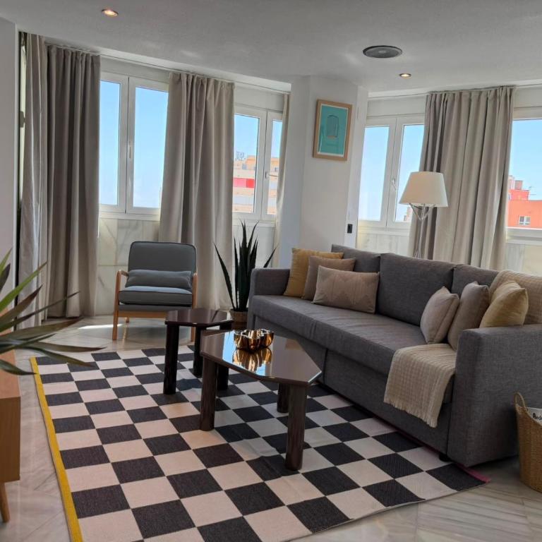 Apartamento Exclusivo de Diseño y piscina en centro de Torremolinos - Apartment mit 2 Schlafzimmern - 5