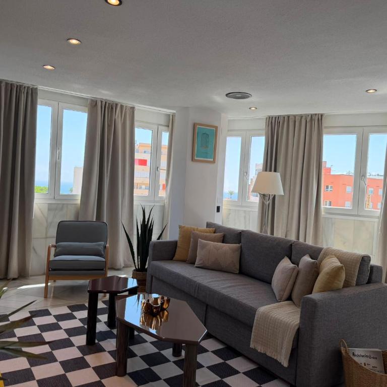 Apartamento Exclusivo de Diseño y piscina en centro de Torremolinos - Apartment mit 2 Schlafzimmern - 20