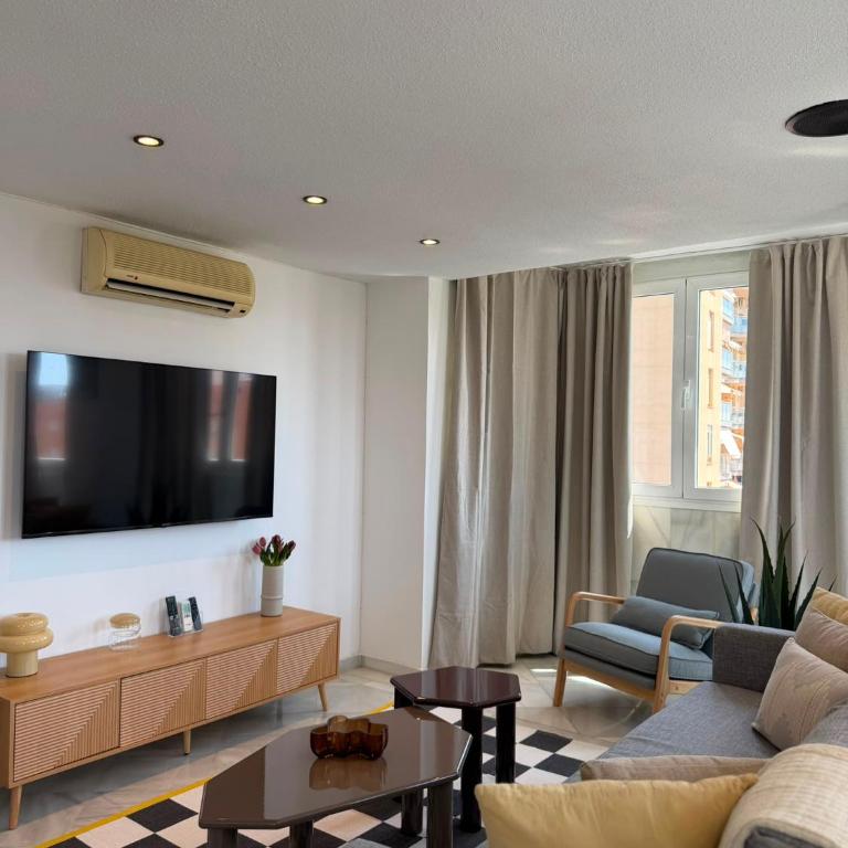 Apartamento Exclusivo de Diseño y piscina en centro de Torremolinos - Apartment mit 2 Schlafzimmern - 21