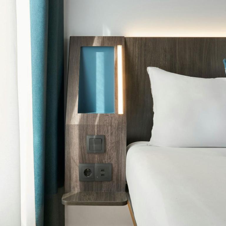 Four Points Flex by Sheraton Madrid Atocha - Standard Zimmer mit Queensize-Bett, Terrasse und Stadtblick - 6