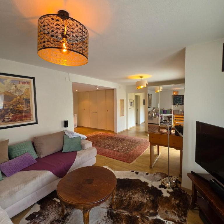 Appartement au centre, proche du départ de ski - Two-Bedroom Apartment - 2