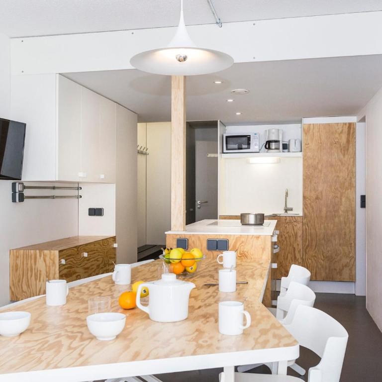 Appartement rénové 3 pièces, ski aux pieds, balcons, 6-7 pers. - Appartement 1 Chambre - 9