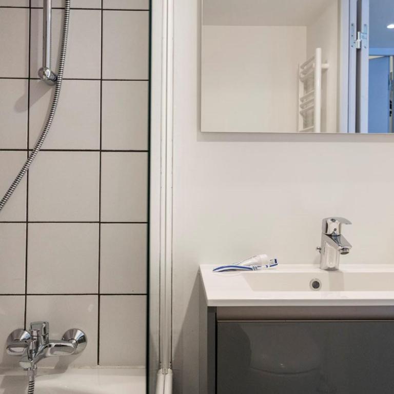 Appartement rénové 3 pièces, balcon, 6-7 pers, WIFI - Appartement 1 Chambre - 15