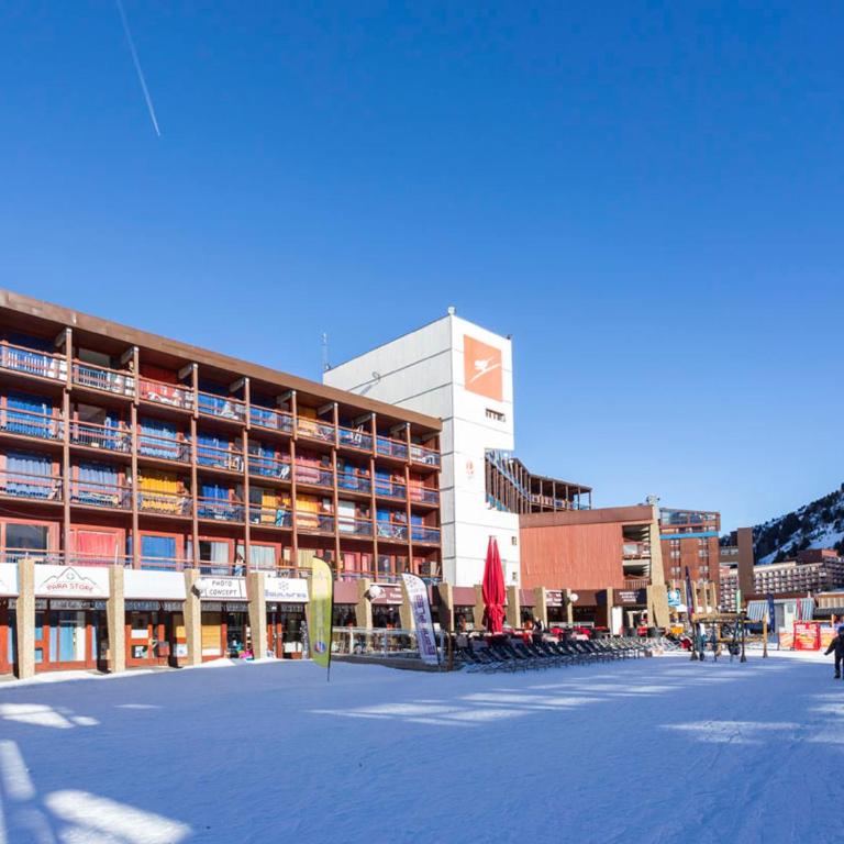 Appartement rénové 3 pièces - Ski aux pieds - 8 personnes - Appartement 2 Chambres - 20